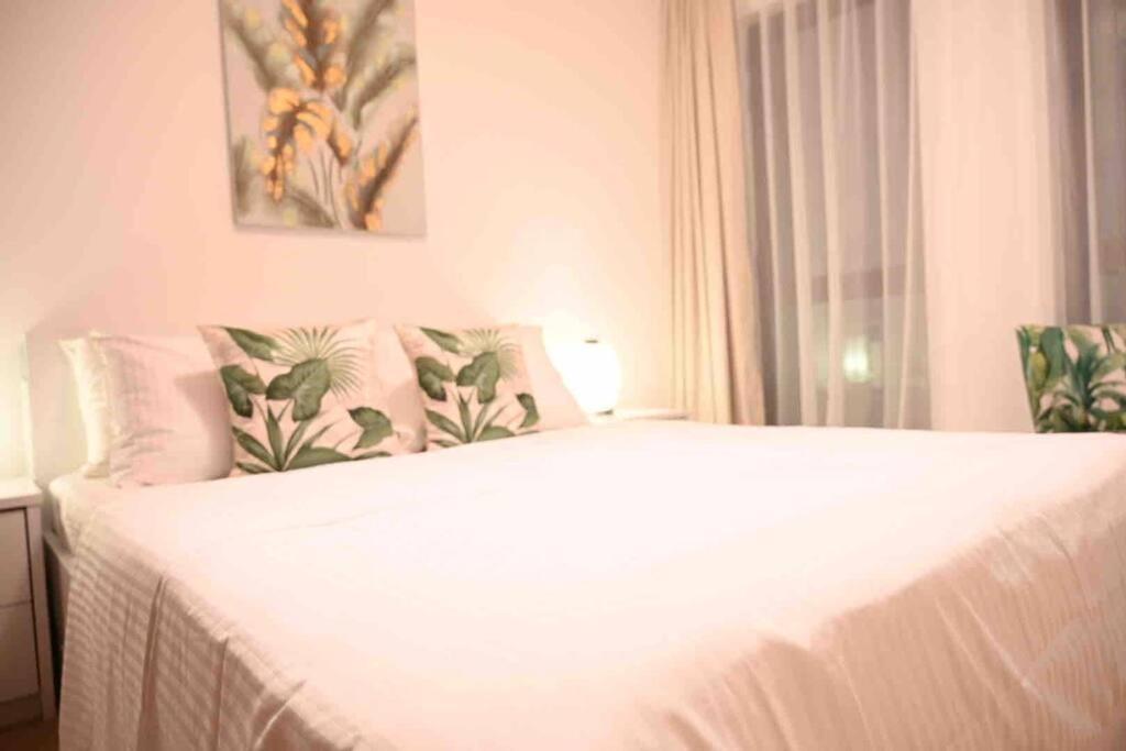 Brand New Furniture . Close To Dubai Mall. Exteriér fotografie
