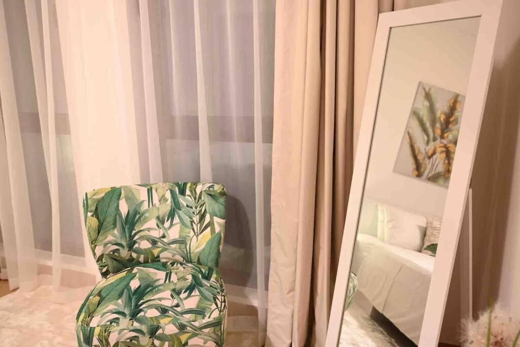 Brand New Furniture . Close To Dubai Mall. Exteriér fotografie