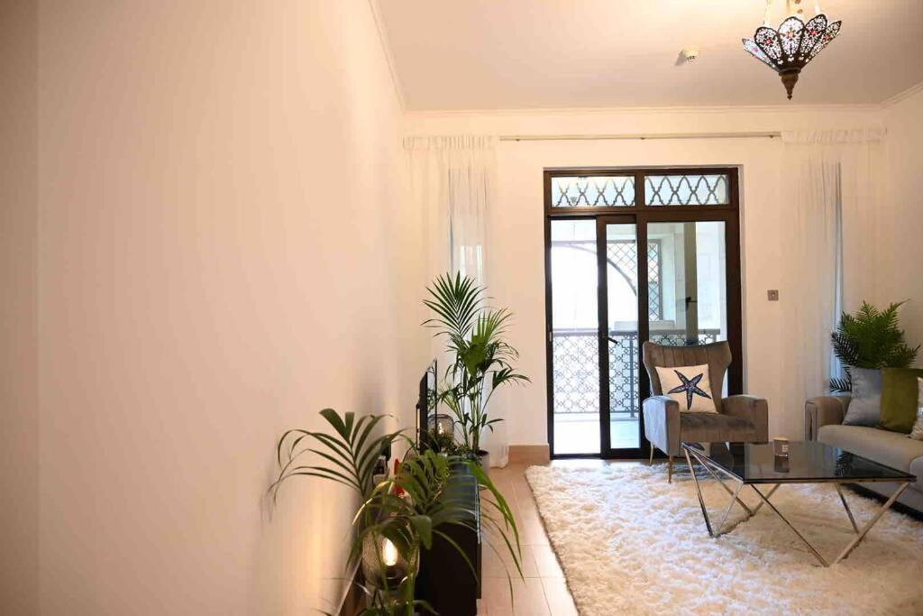Brand New Furniture . Close To Dubai Mall. Exteriér fotografie