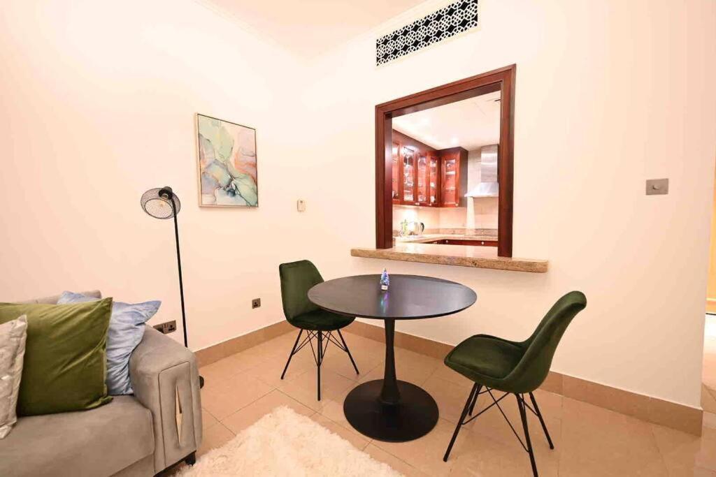 Brand New Furniture . Close To Dubai Mall. Exteriér fotografie