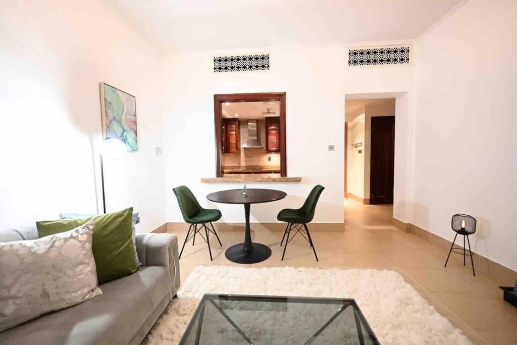 Brand New Furniture . Close To Dubai Mall. Exteriér fotografie