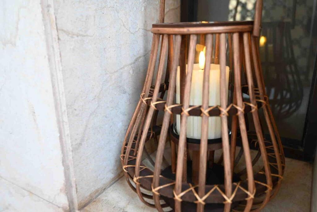 Brand New Furniture . Close To Dubai Mall. Exteriér fotografie