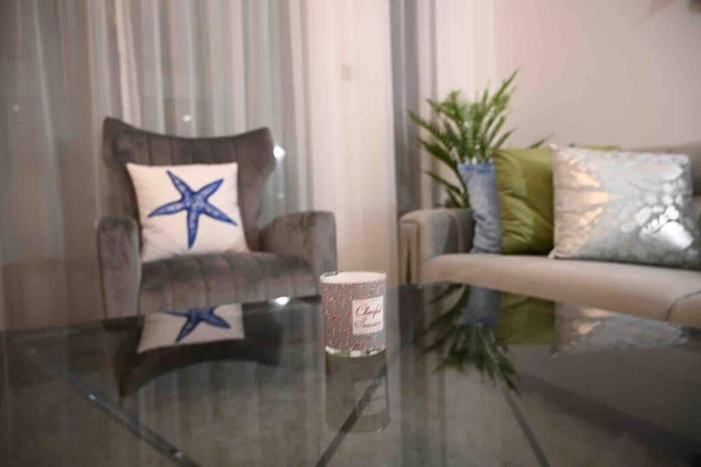 Brand New Furniture . Close To Dubai Mall. Exteriér fotografie