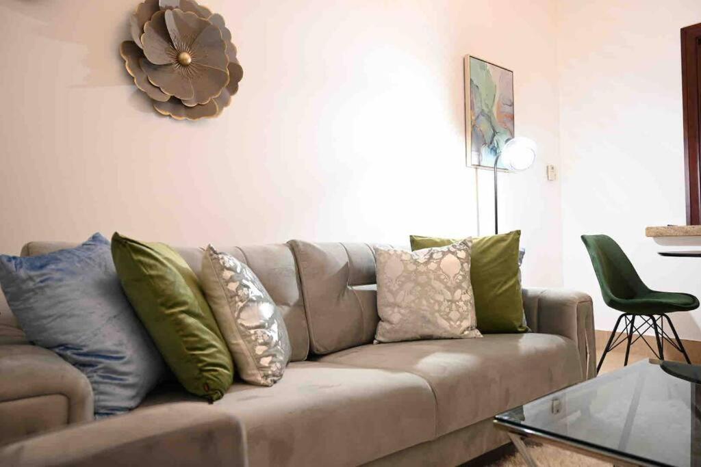 Brand New Furniture . Close To Dubai Mall. Exteriér fotografie